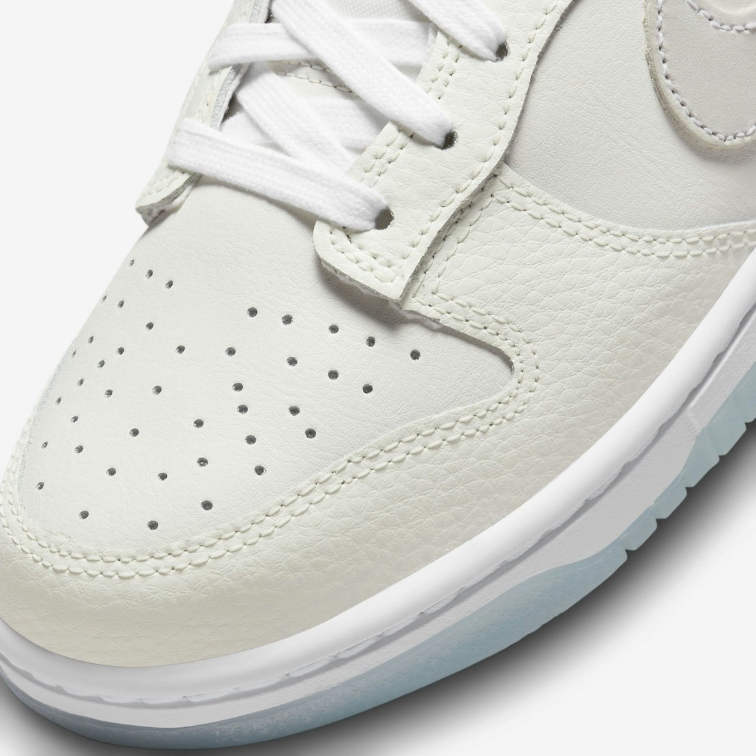 Nike Dunk Low "Supersonic"