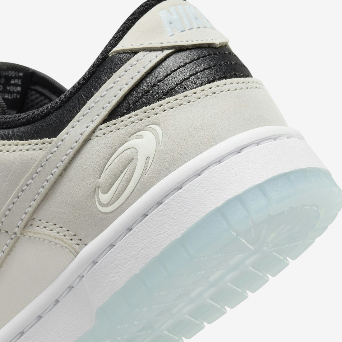 Nike Dunk Low "Supersonic"