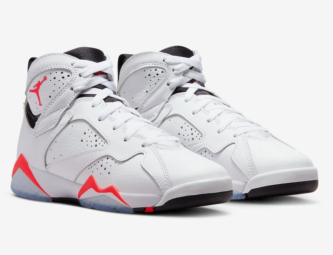 Air Jordan 7 "White Infrared"