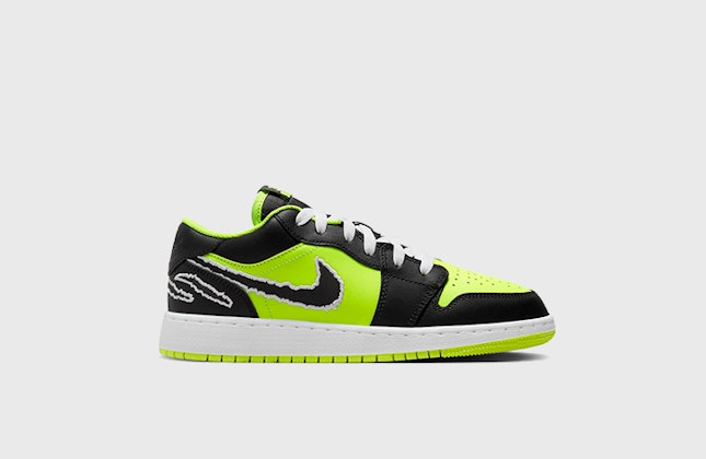 Air Jordan 1 Low SE GS "Black Cat" Air Jordan 1 Low SE GS "Black Cat"