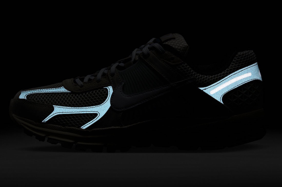 Nike Zoom Vomero 5 "Supersonic"