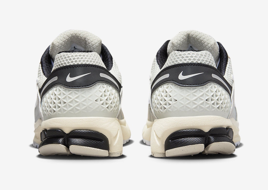 Nike Zoom Vomero 5 "Supersonic"