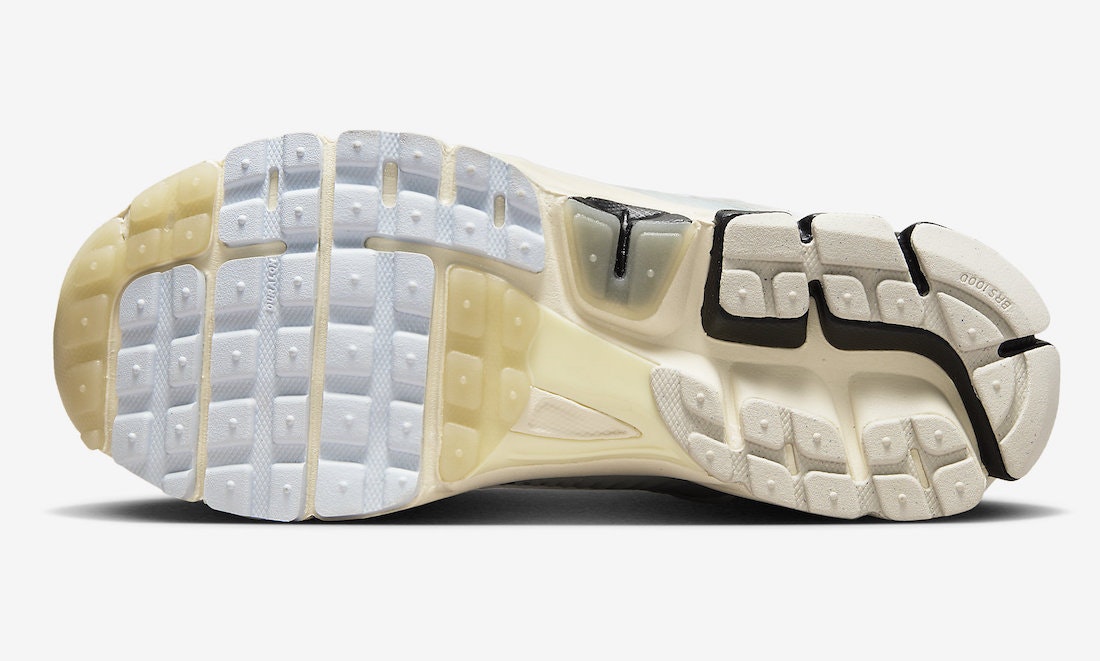 Nike Zoom Vomero 5 "Supersonic"