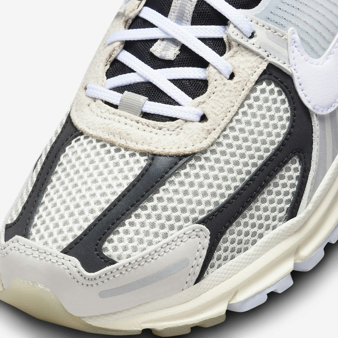 Nike Zoom Vomero 5 "Supersonic"