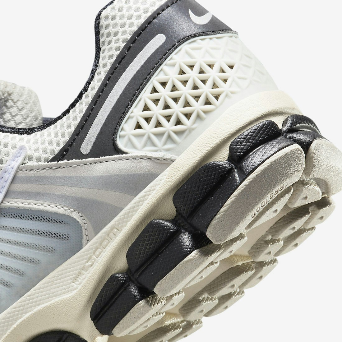 Nike Zoom Vomero 5 "Supersonic"