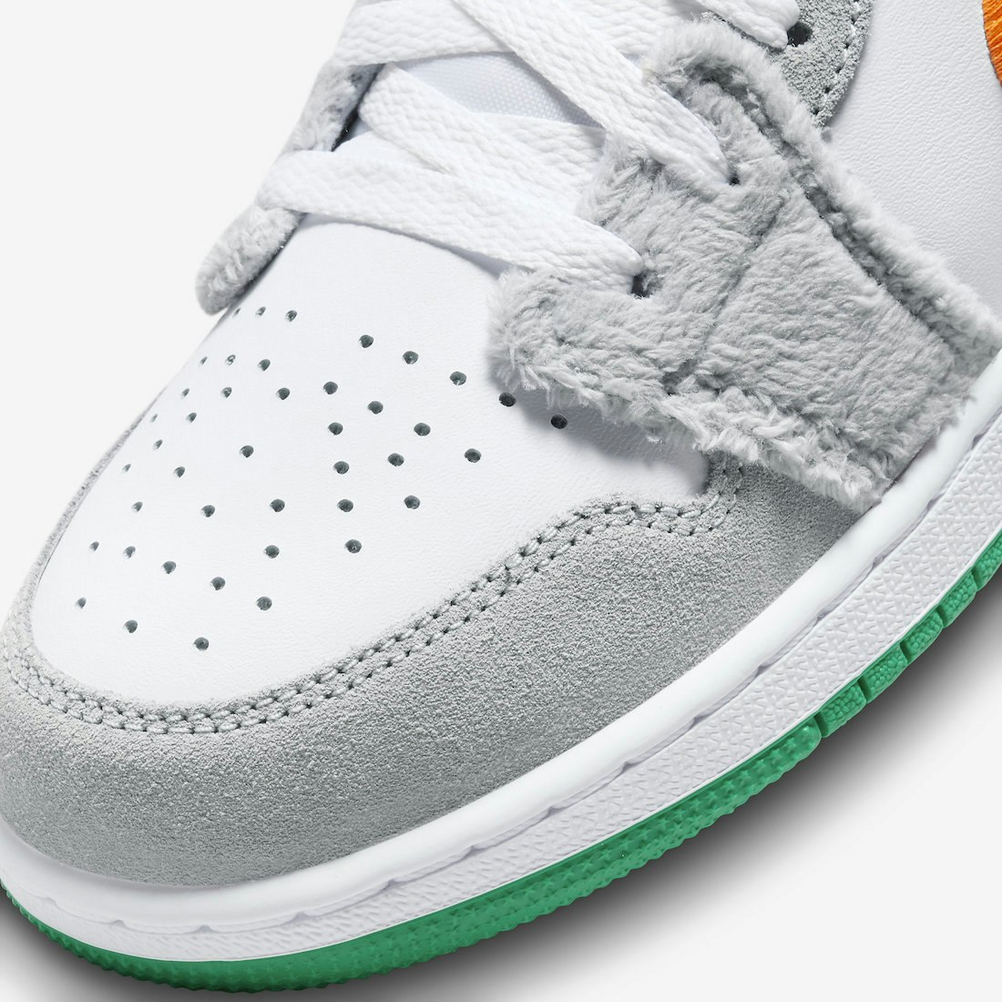 Air Jordan 1 Low GS "Rabbit"
