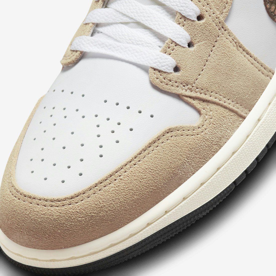 Air Jordan 1 Low SE "Brown Elephant"