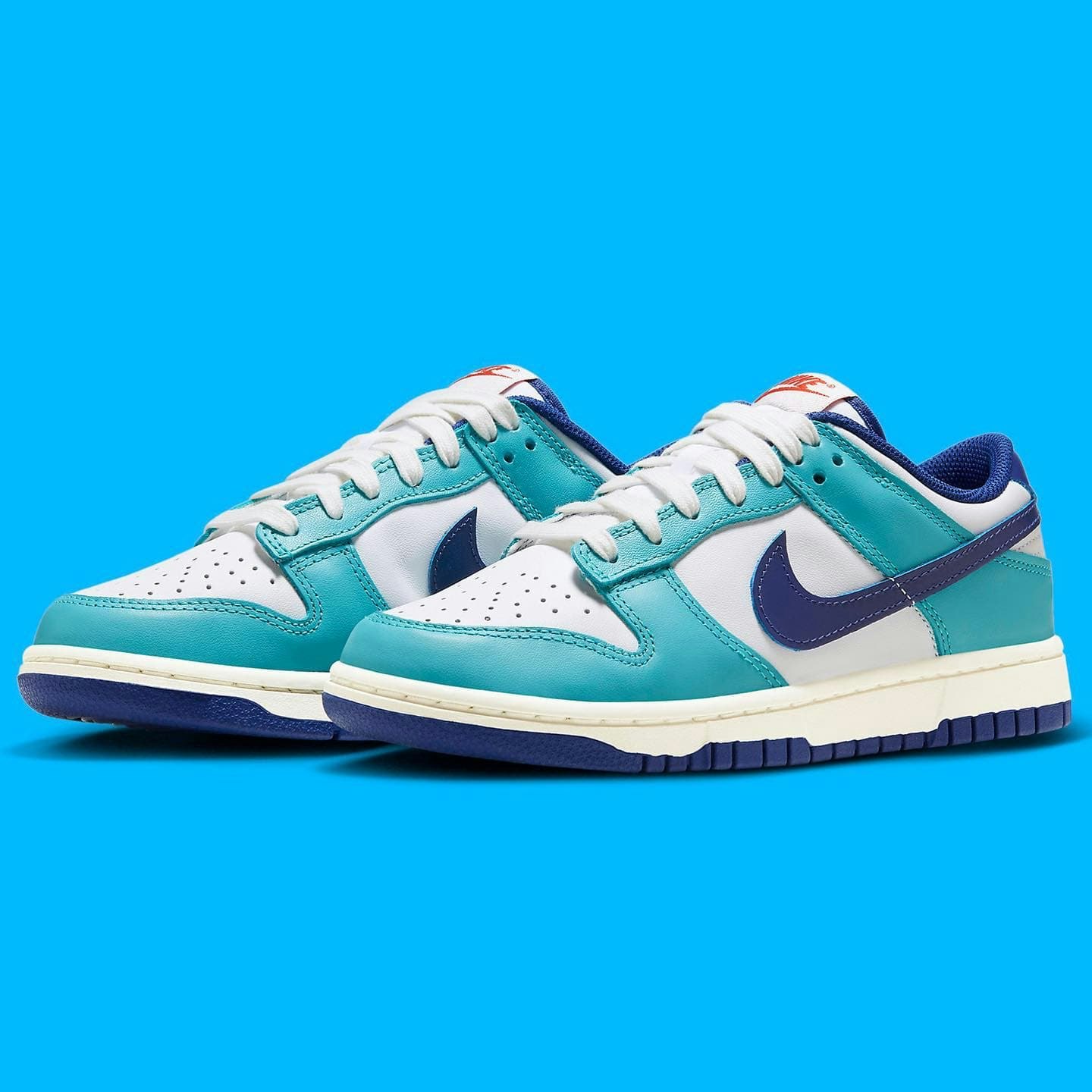 Nike Dunk Low "Teal and Navy"