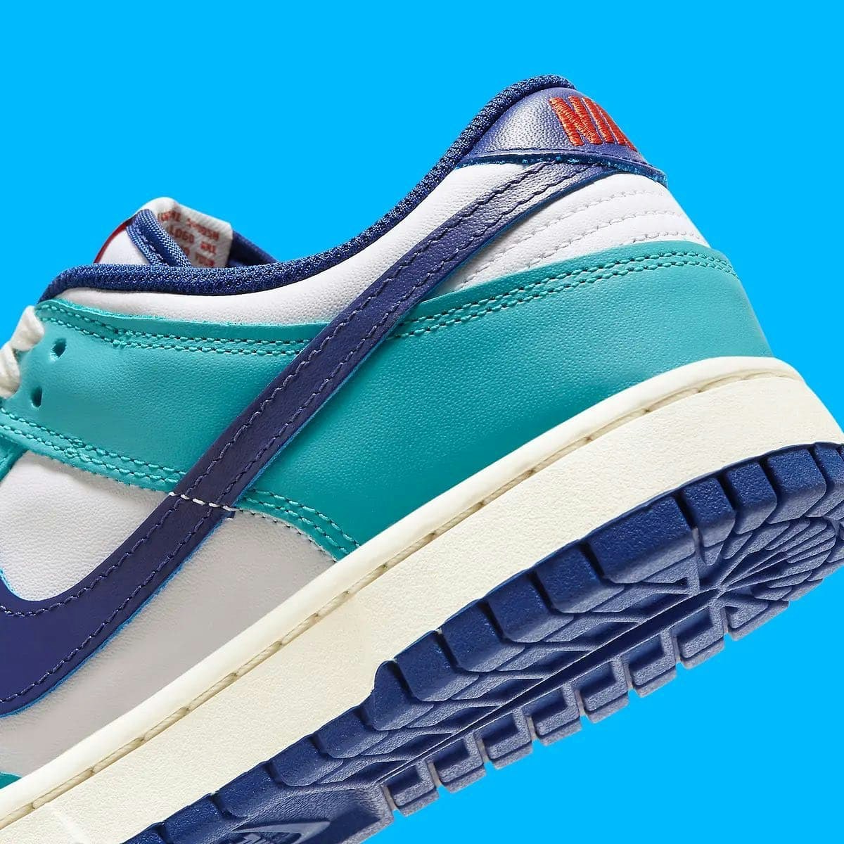 Nike Dunk Low "Teal and Navy"