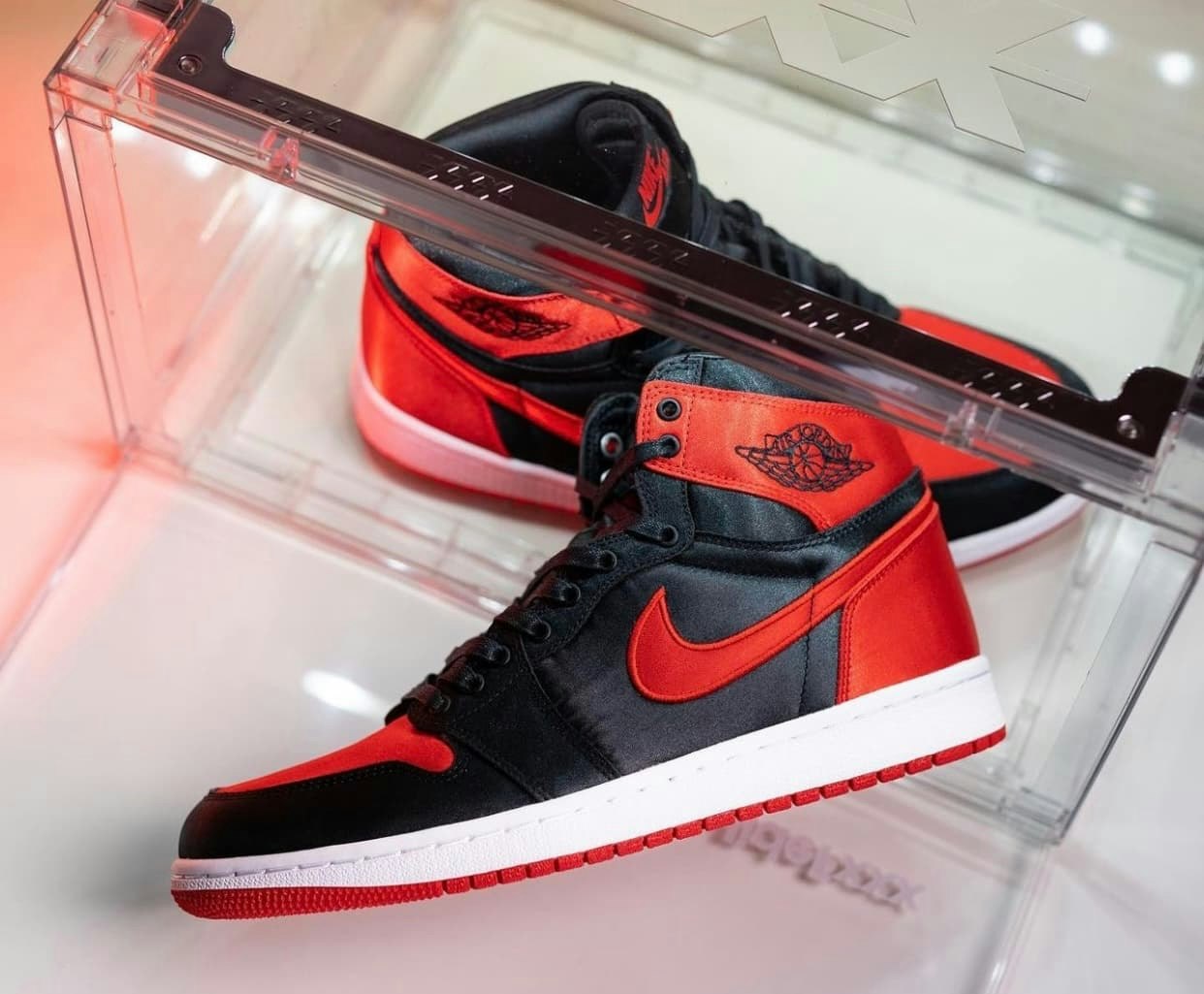 Air Jordan 1 High OG “Satin Bred”