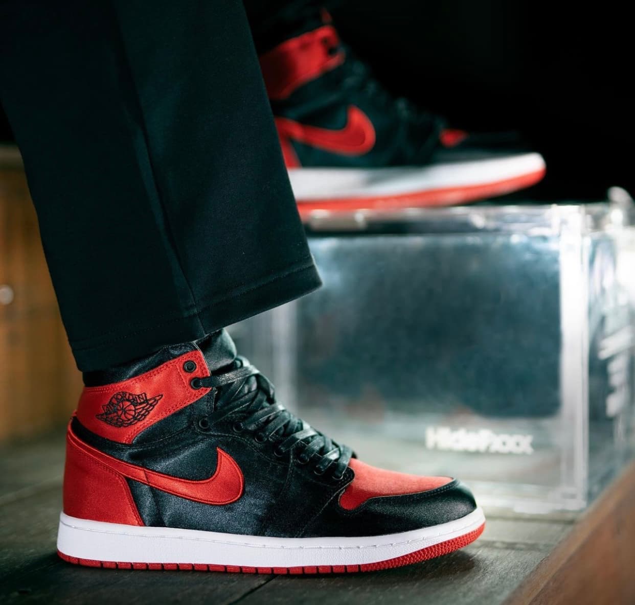 Air Jordan 1 High OG Satin Bred HEAT MVMNT