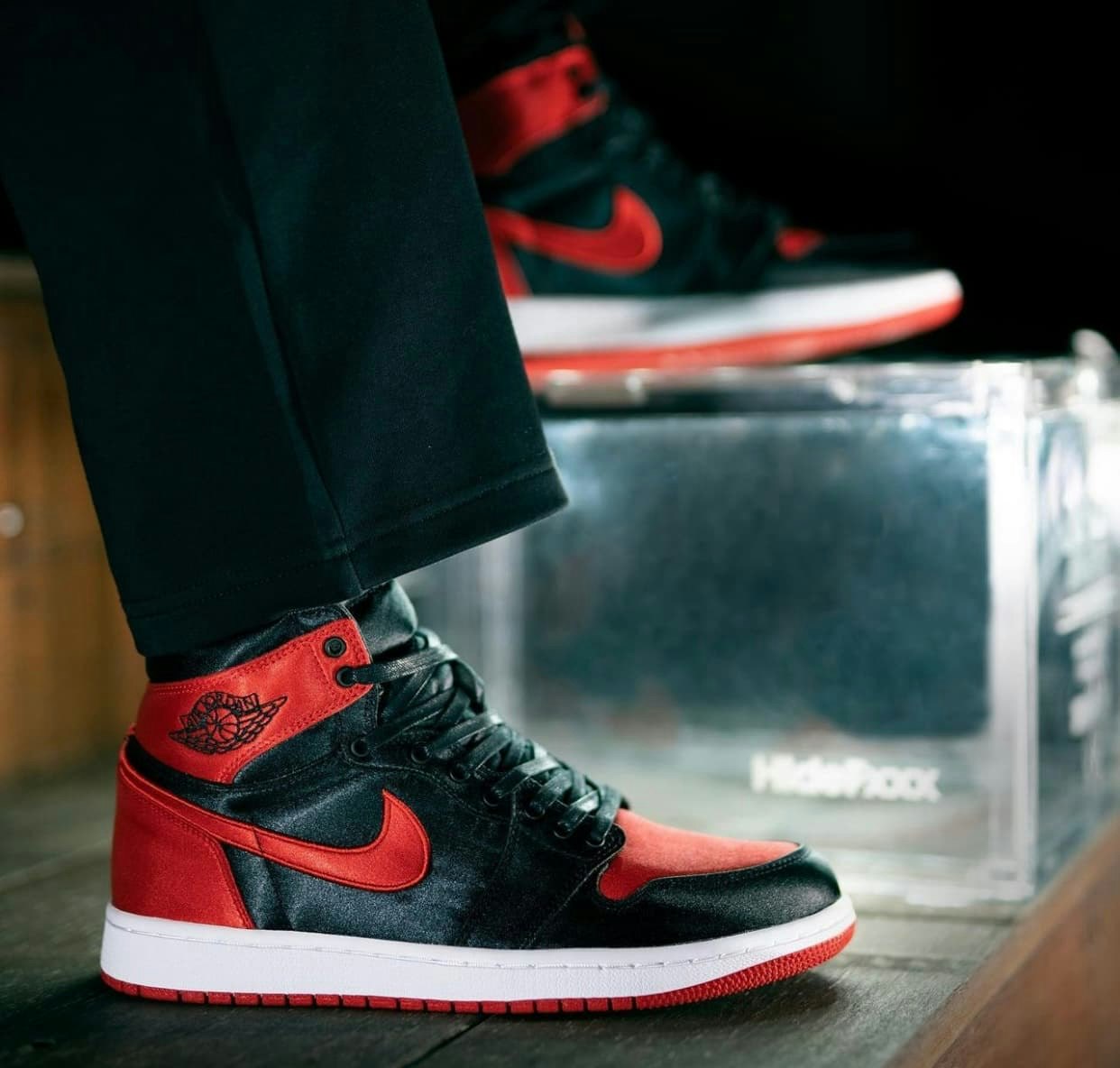 Air Jordan 1 High OG “Satin Bred”