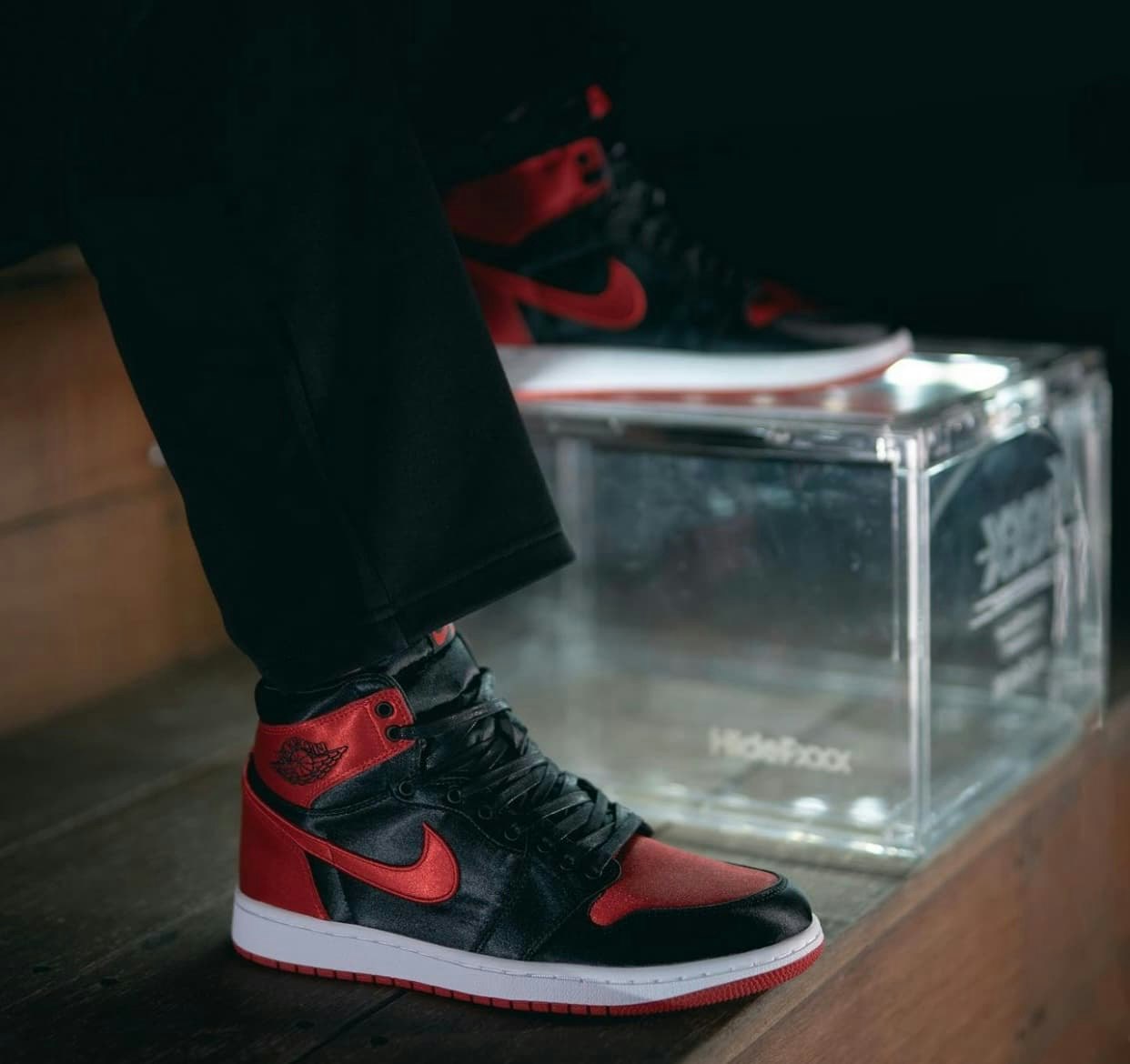 Air Jordan 1 High OG “Satin Bred”