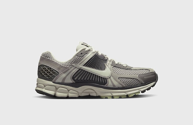 Nike Zoom Vomero 5 "Cobblestone"
