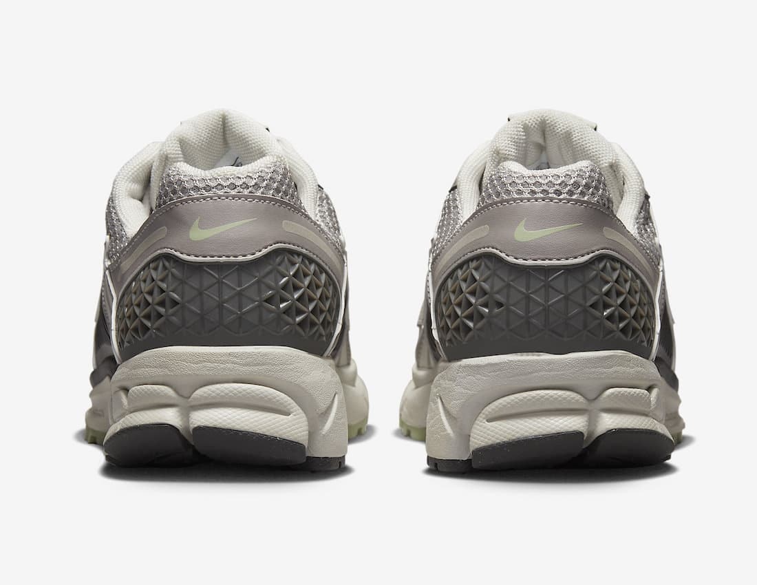 Nike Zoom Vomero 5 "Cobblestone"