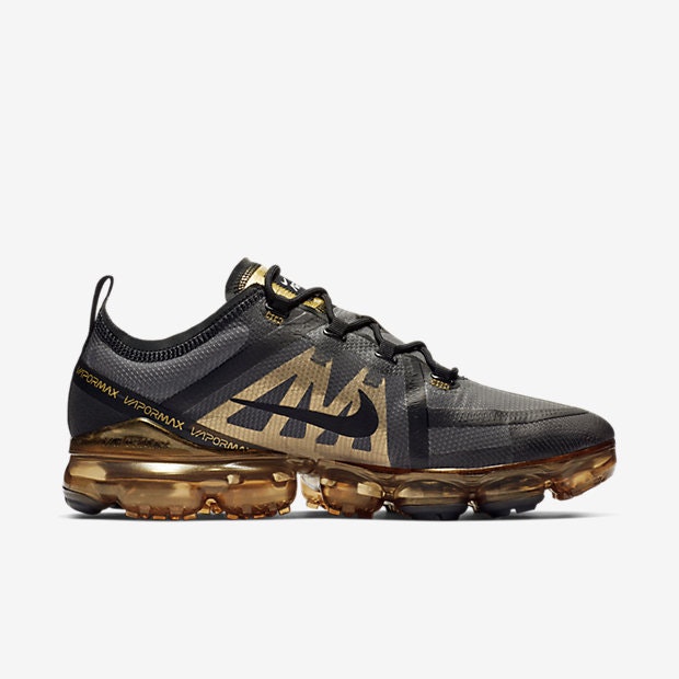 Nike Air VaporMax "Metallic Gold"