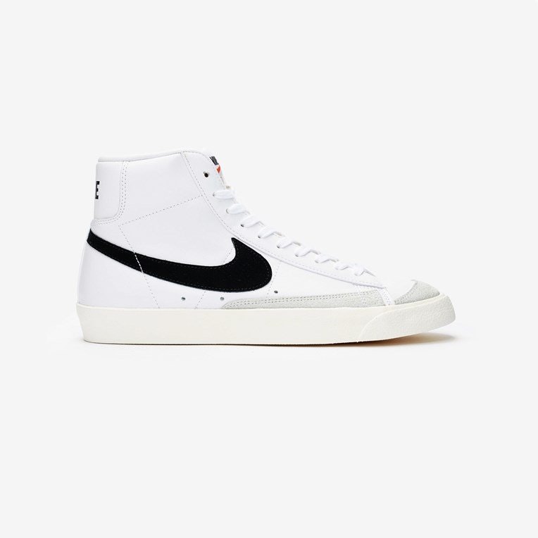 Nike Blazer Mid 77 VNTG (White/Black)