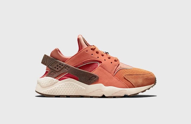 Nike Air Huarache “Turf Orange”