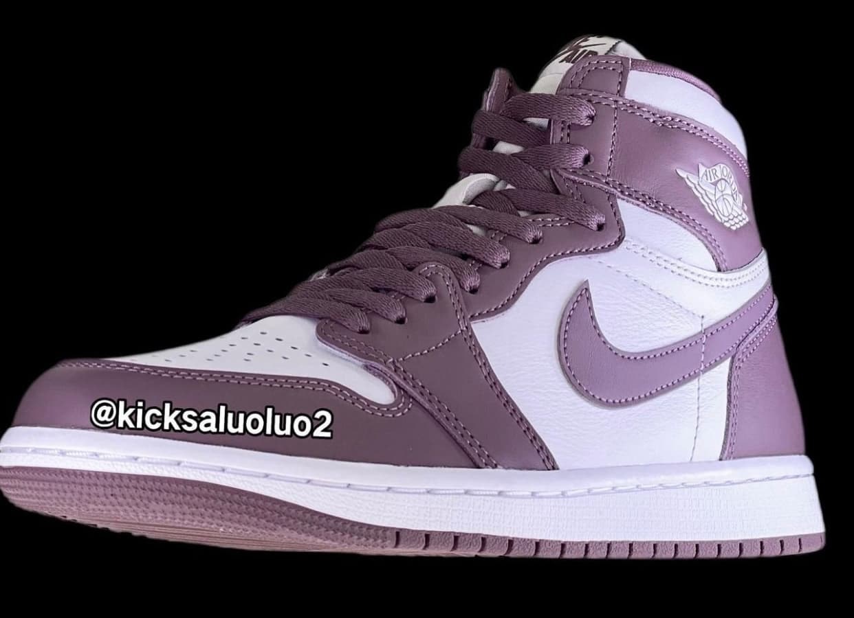 Air Jordan 1 High OG "Mauve"