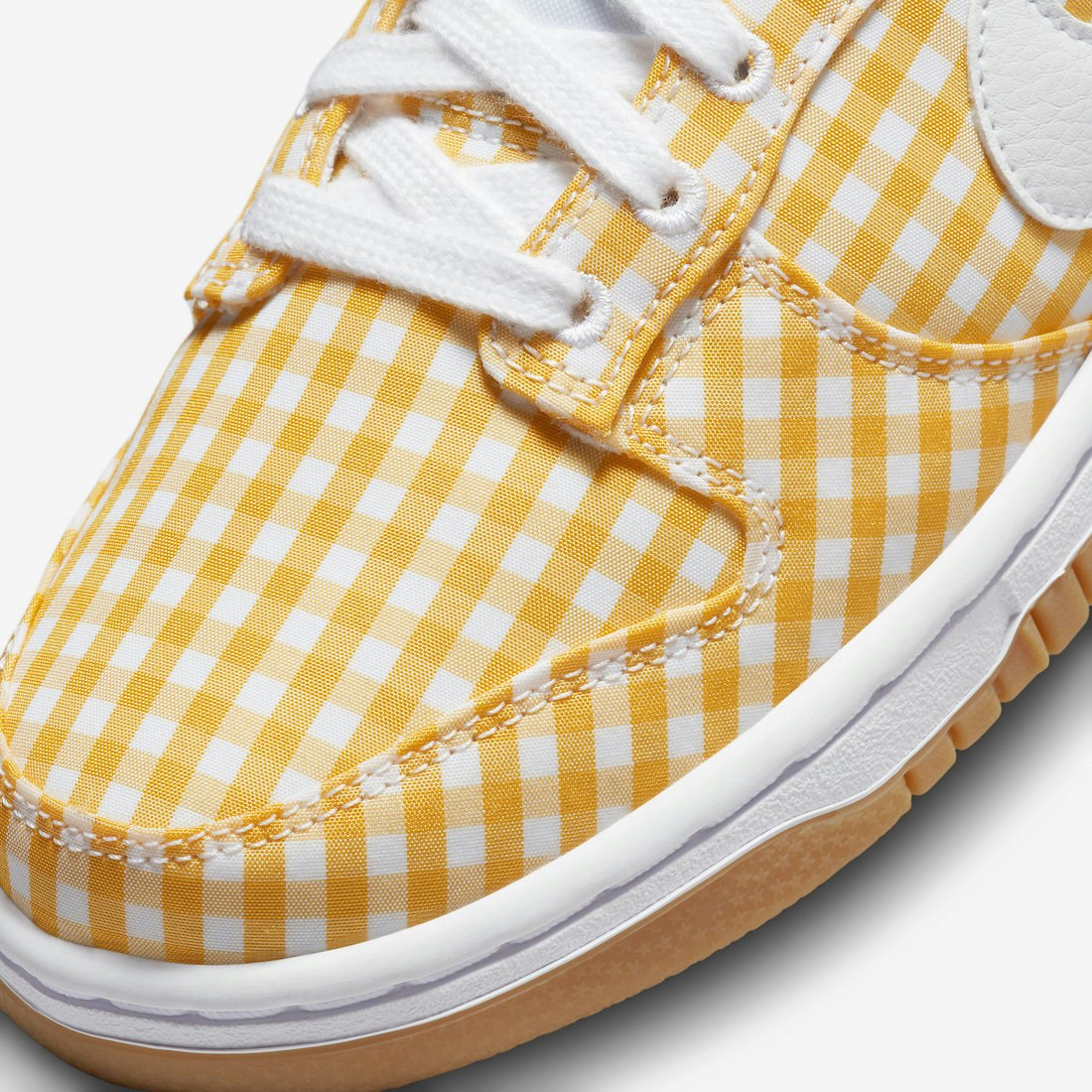 Nike Dunk Low "Yellow Gingham"