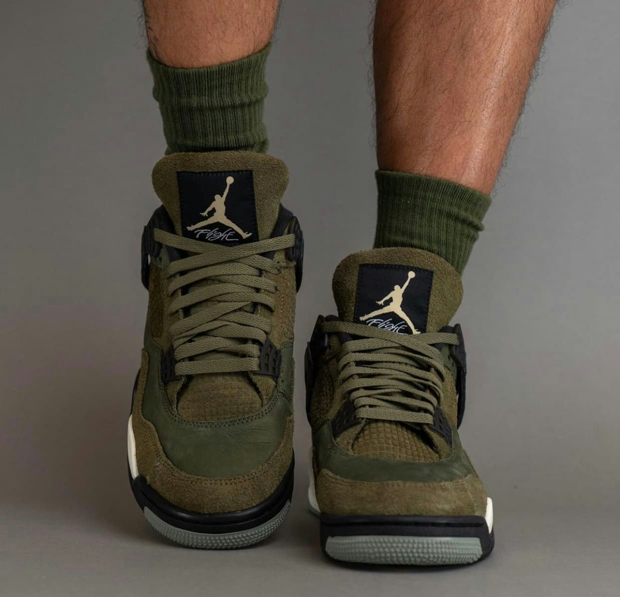 Air Jordan 4 SE Craft “Medium Olive”