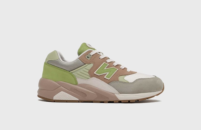 size? x New Balance 580 "Cream Green"