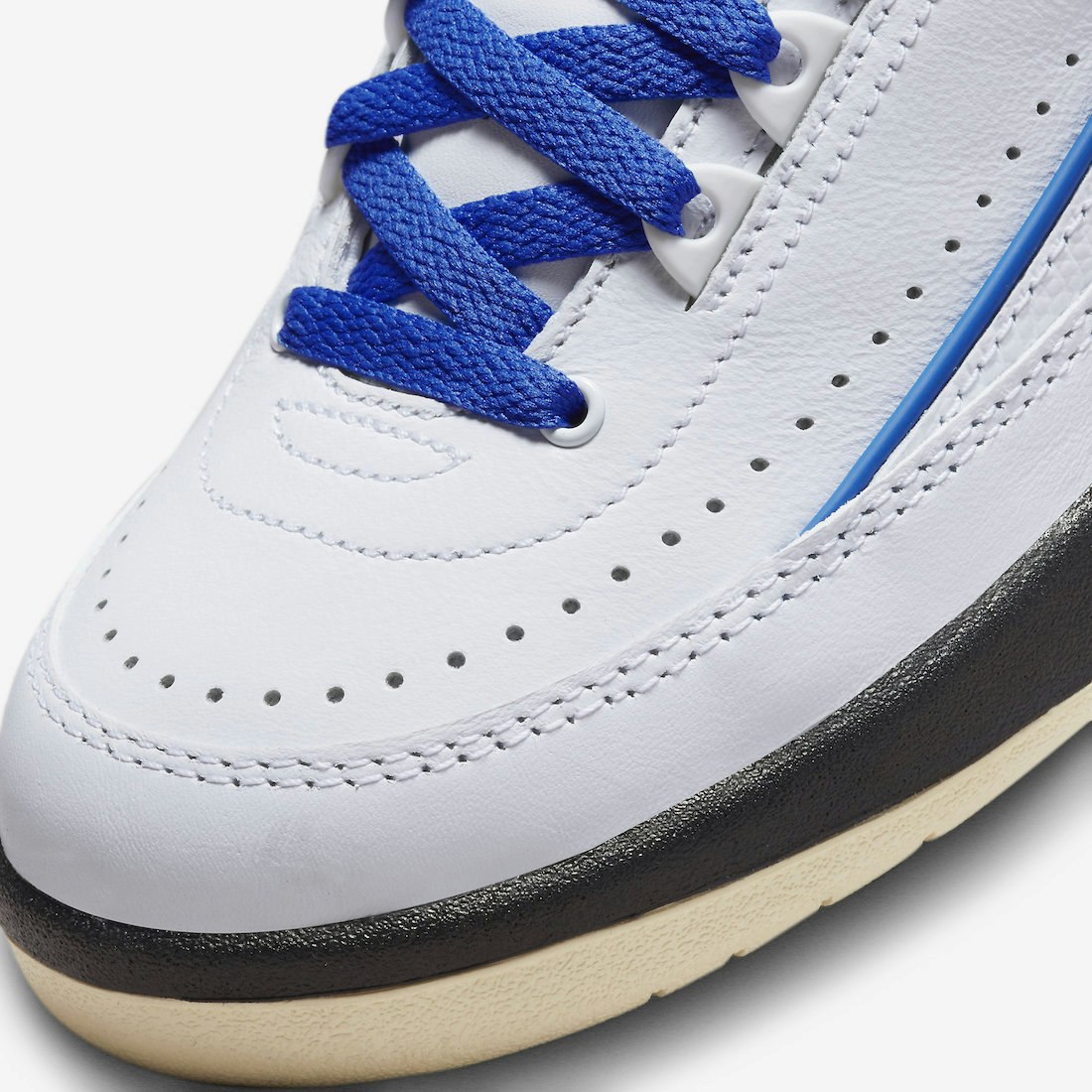Air Jordan 2 Low "Varsity Royal"