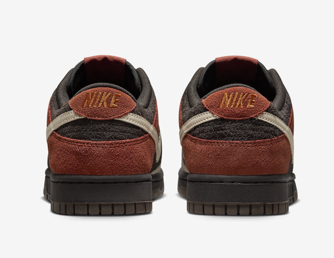 Nike Dunk Low "Red Panda"