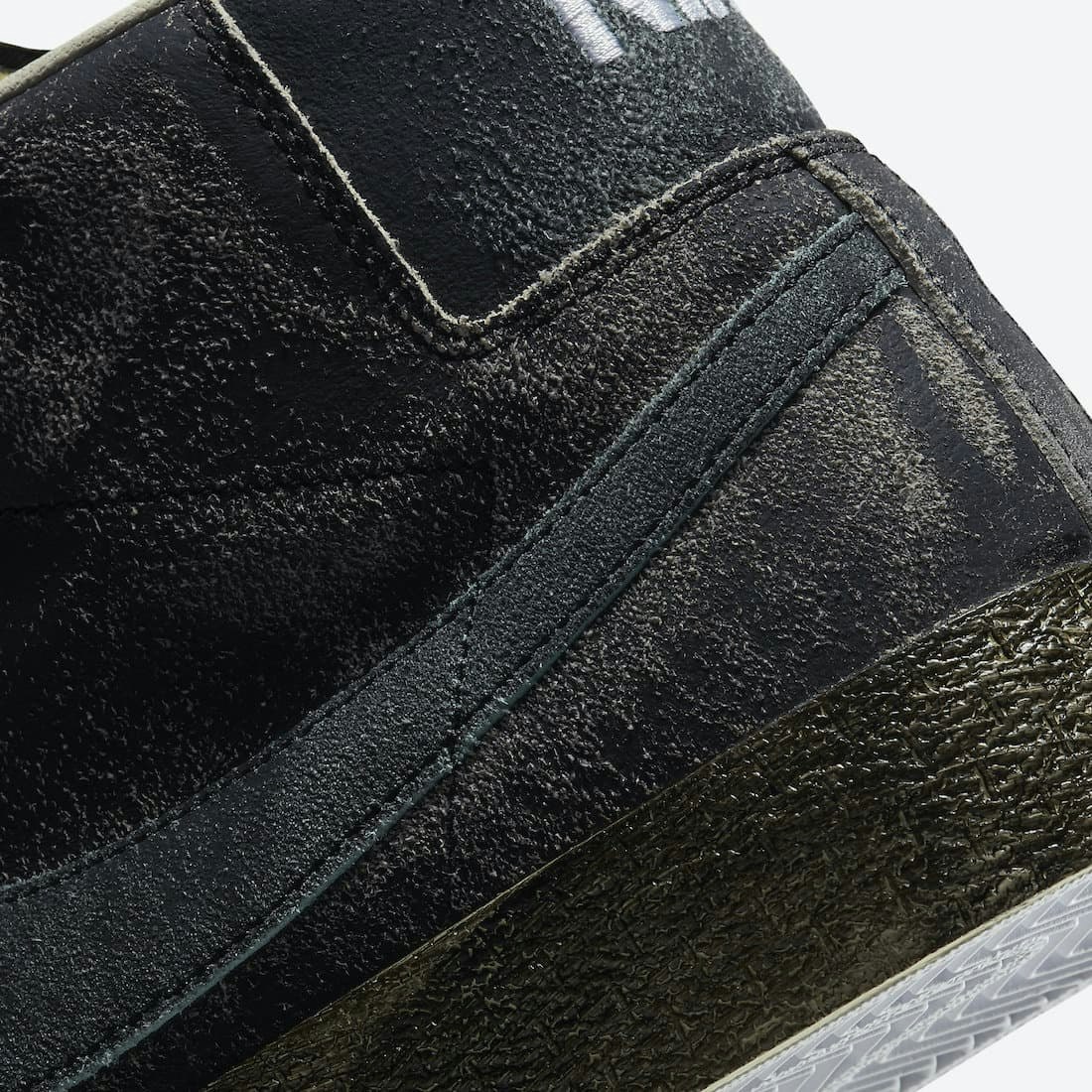 Nike SB Blazer Mid “Faded Black”