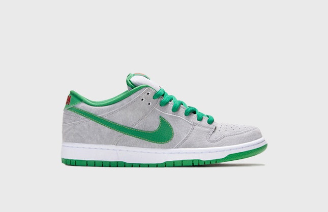 Nike SB Dunk Low "Medusa"