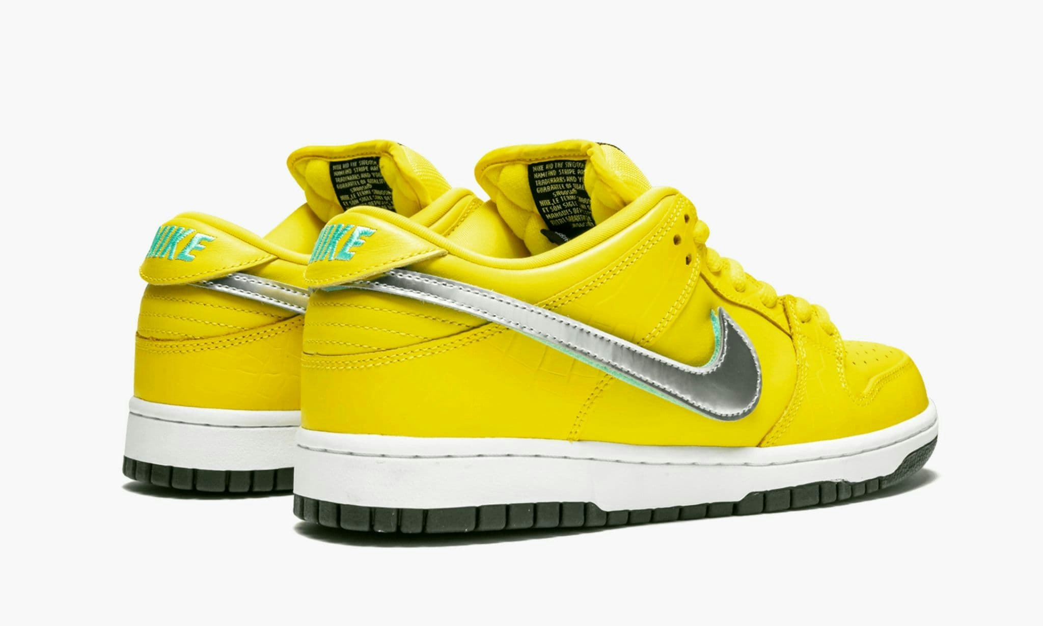 Diamond Supply Co. x Nike SB Dunk Low "Canary"