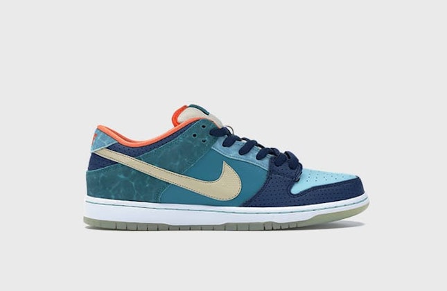 Mia Skateshop x Nike SB Dunk Low "Brave Blue" Mia Skateshop x Nike SB Dunk Low "Brave Blue"