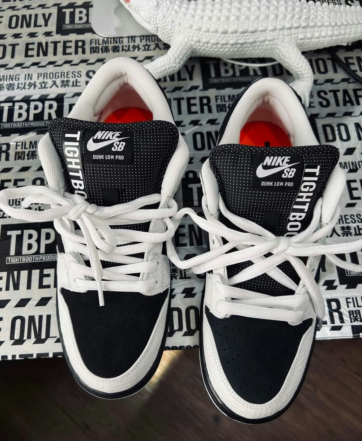Nike SB Dunk Low x Tightbooth