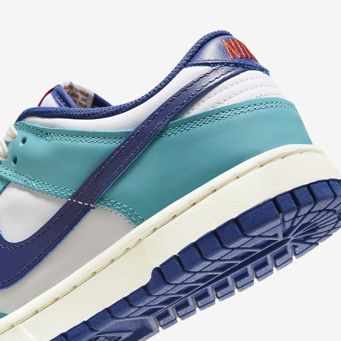 Nike Dunk Low "Nebula Blue"