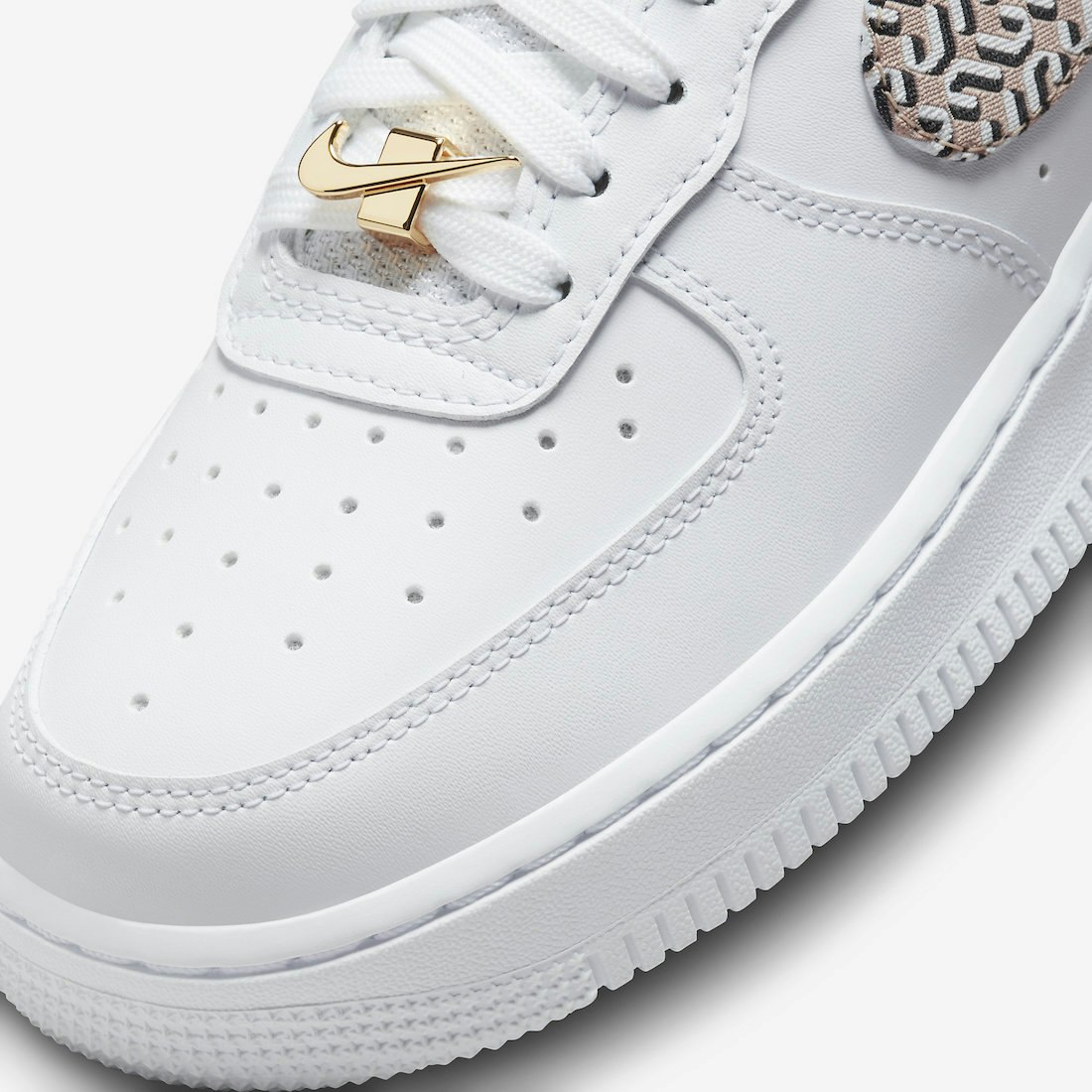 Nike Air Force 1 Low "United in Victory"