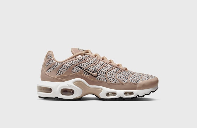 Nike Air Max Plus "United in Victory" Nike Air Max Plus "United in Victory"