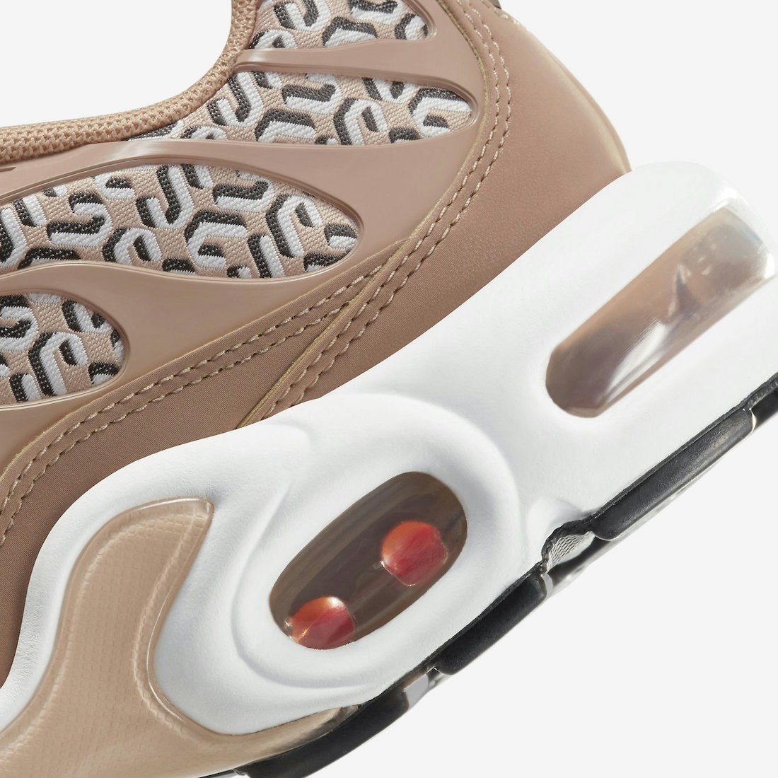 Nike Air Max Plus "United in Victory"