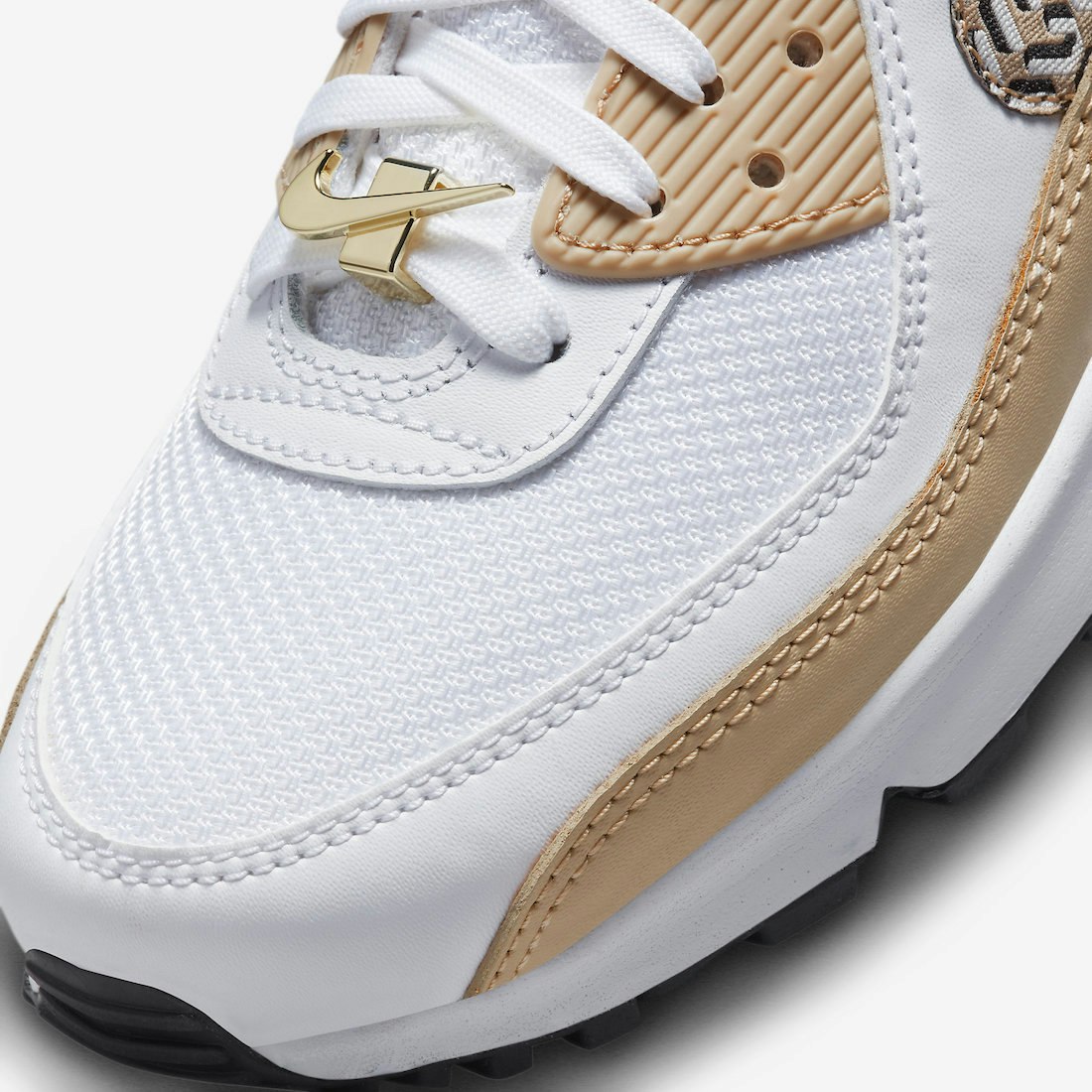 Nike Air Max 90 "United in Victory"