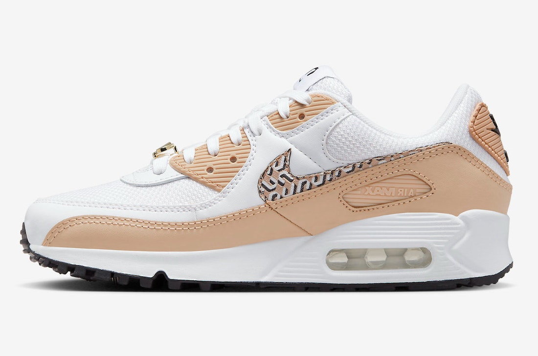Nike Air Max 90 "United in Victory"
