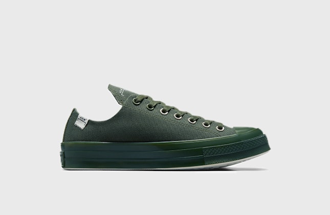 A Cold Wall x Converse Chuck 70 OX "Rifle Green" A Cold Wall x Converse Chuck 70 OX "Rifle Green"