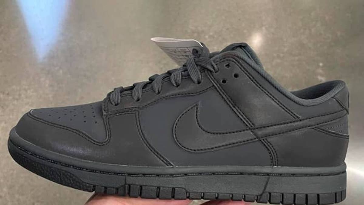 Nike Dunk Low WMNS "Cyber"