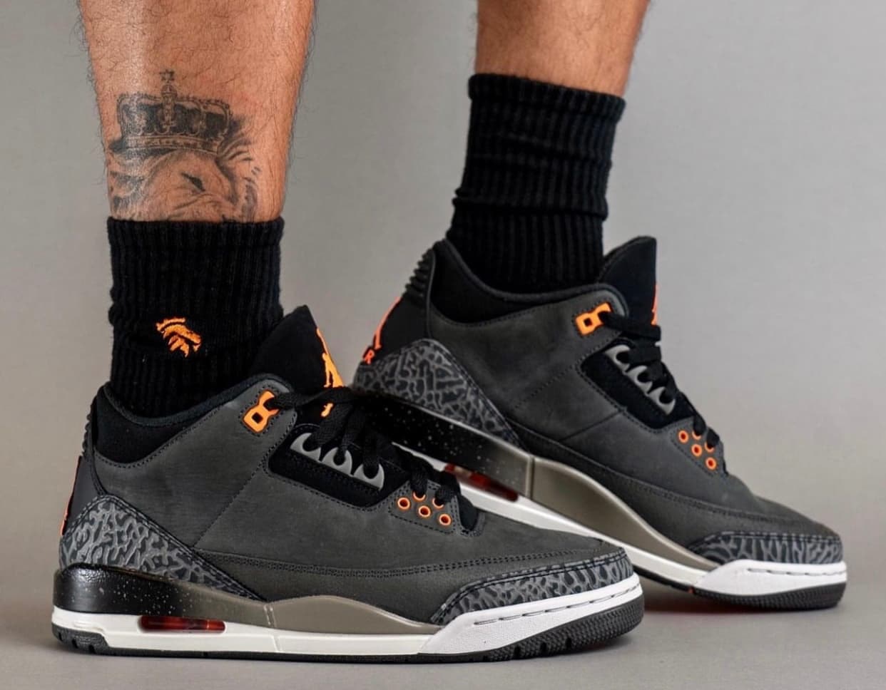 Air Jordan 3 "Fear"