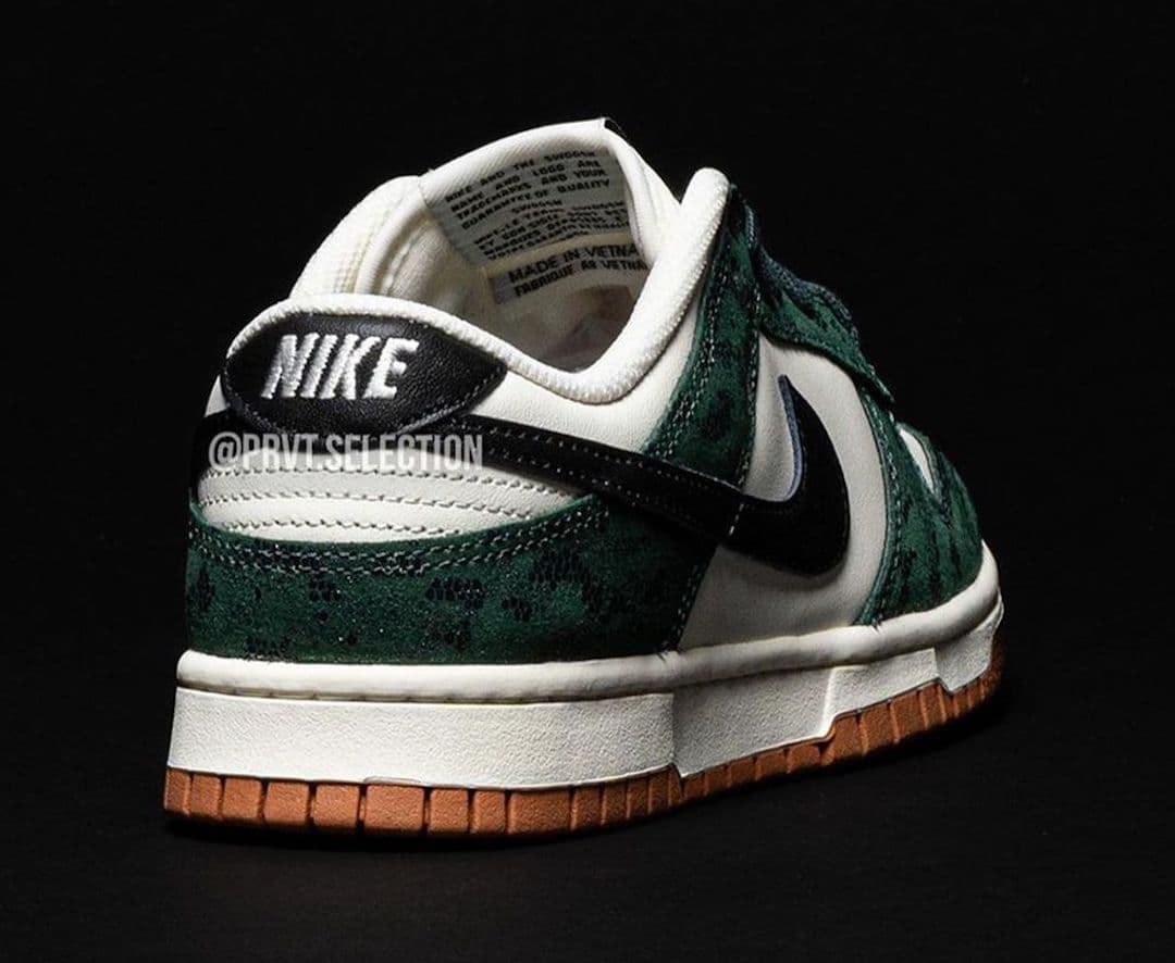 Nike Dunk Low WMNS "Green Snake"