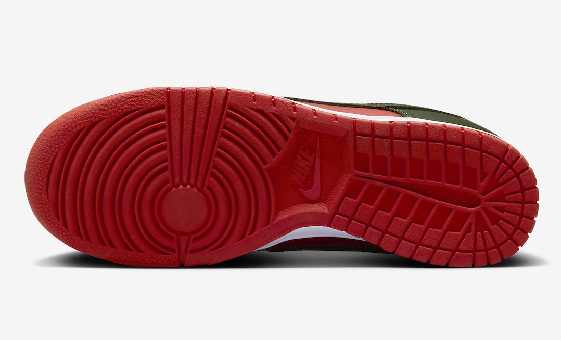 Nike Dunk Low "Mystic Red"