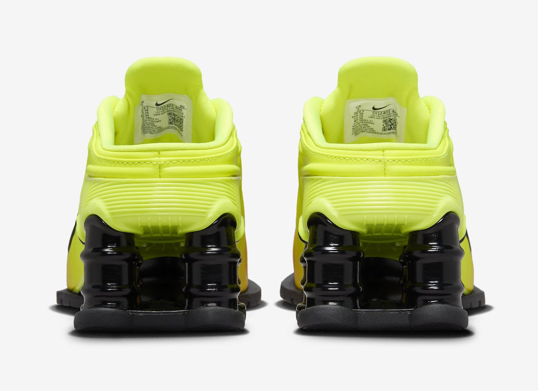 Martine Rose x Nike Shox MR4 "Safety Orange"
