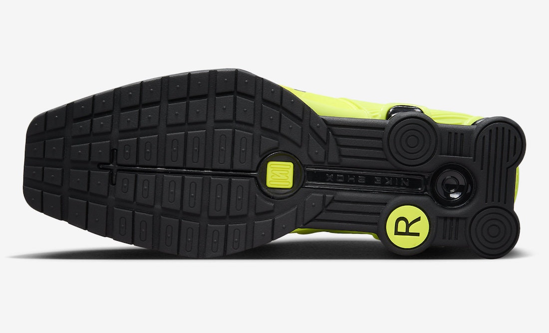 Martine Rose x Nike Shox MR4 "Safety Orange"