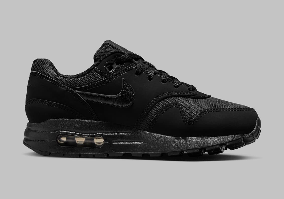 Air Max 1 "Triple Black"