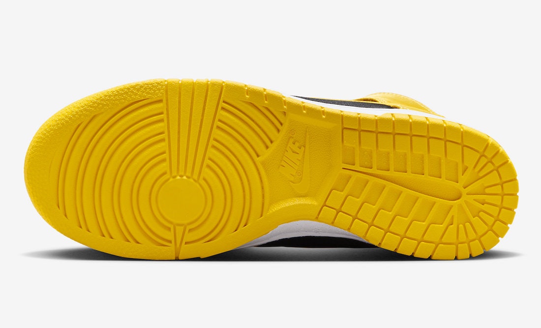 Nike Dunk High "Satin Goldenrod"