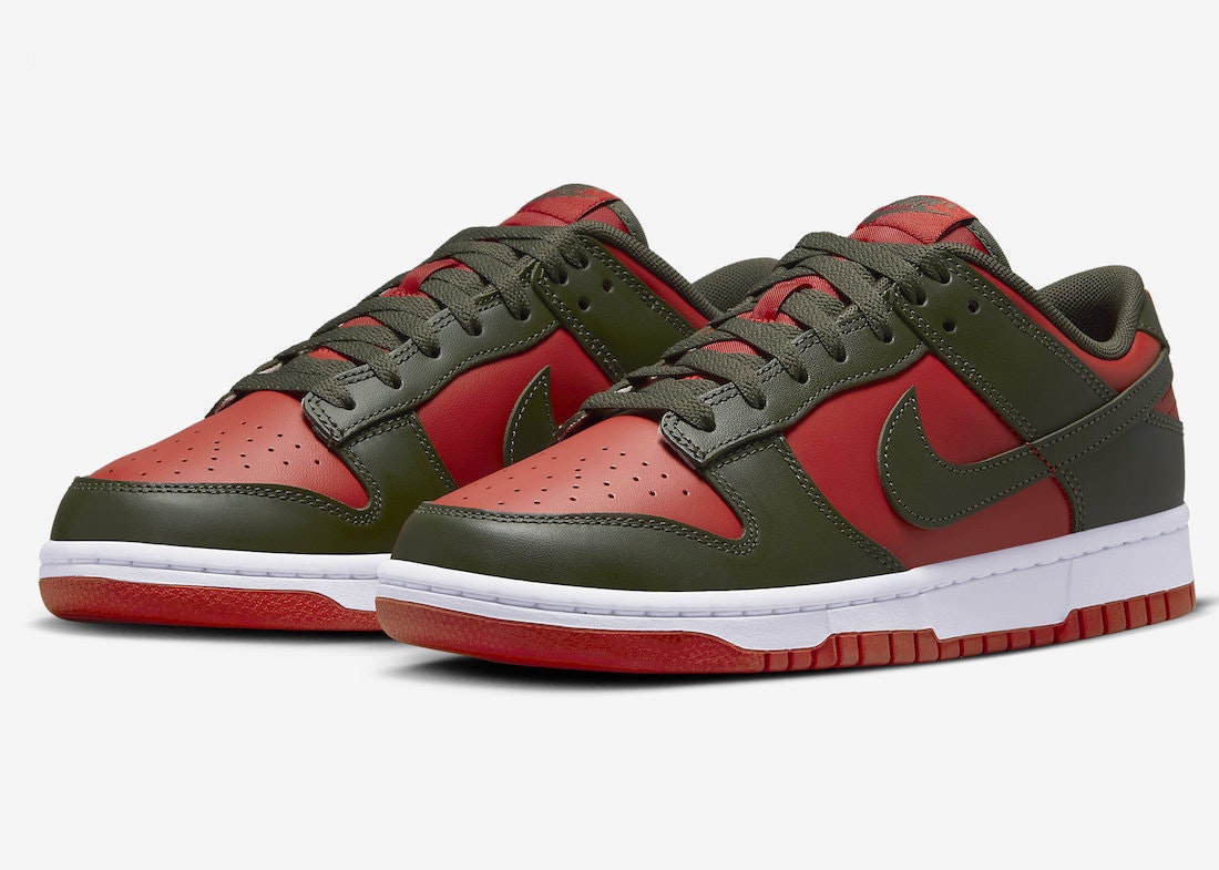 Nike Dunk Low "Mystic Red"