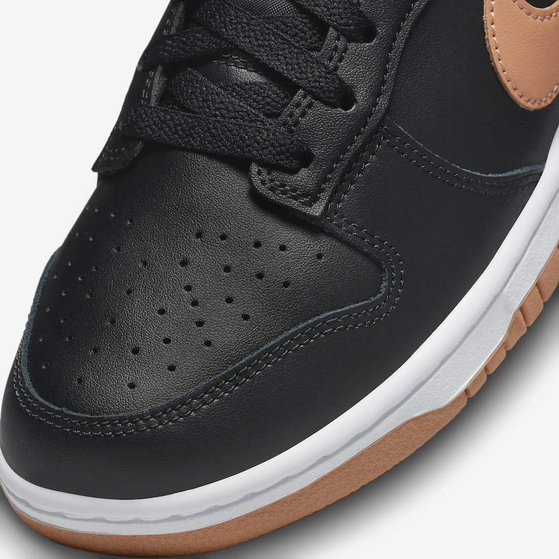 Nike Dunk Low "Amber Brown"